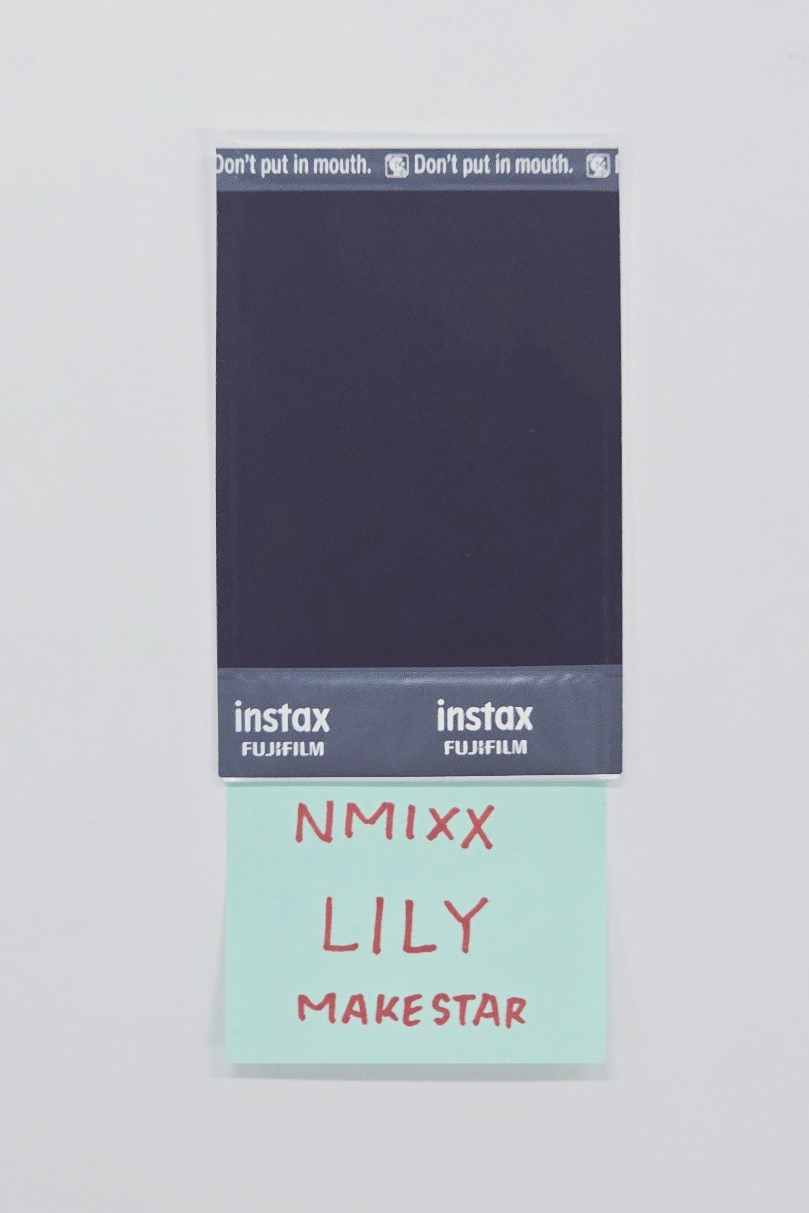 LILY (of NMIXX) - Hand Autographed(Signed) Polaroid [26.04.22