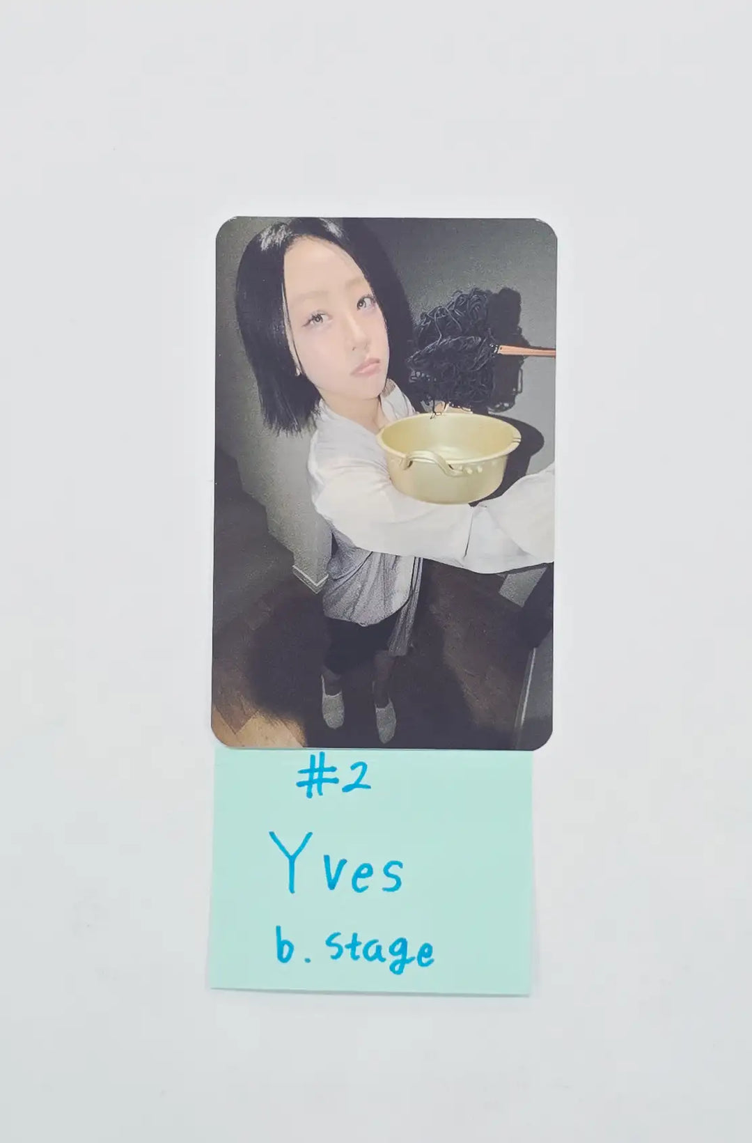 Yves "NAIL" - B.Stage Pre-Order Benefit Photocard [26.04.27]