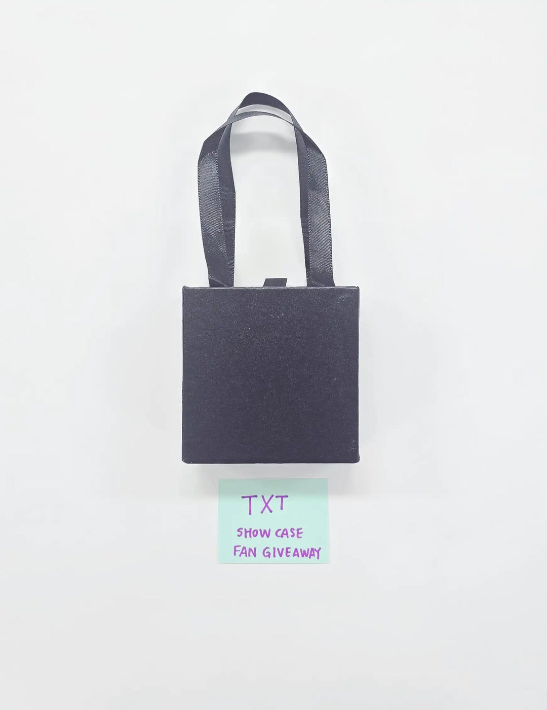 TXT - Showcase Fan Giveaway Ring Necklace [26.04.27 TXT - Showcase Fan Giveaway Ring Necklace [26.04.27