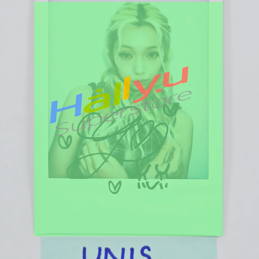 GEHLEE (of UNIS) - Hand Autographed(Signed) Polaroid [26.04.27]
