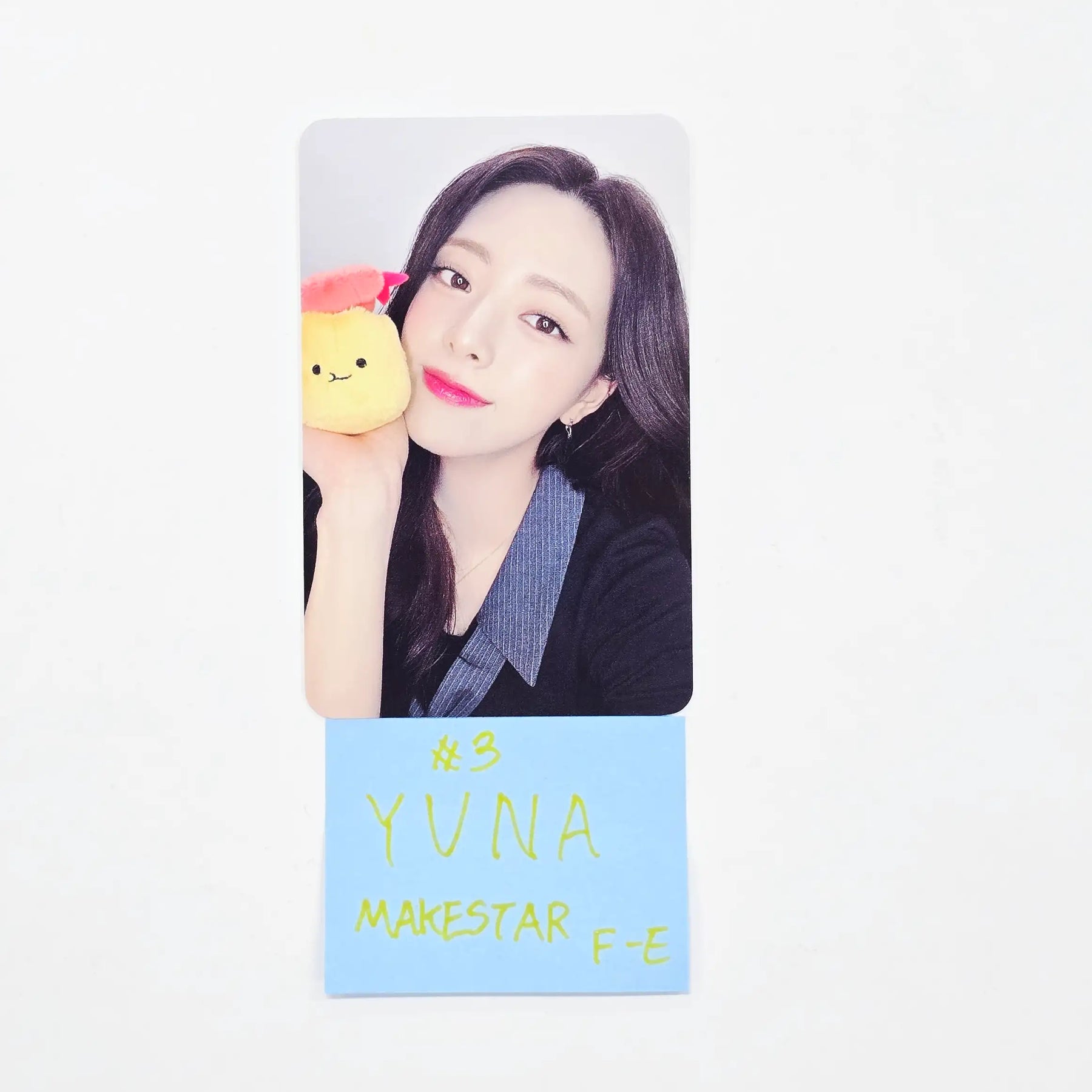 YUNA (of ITZY) 