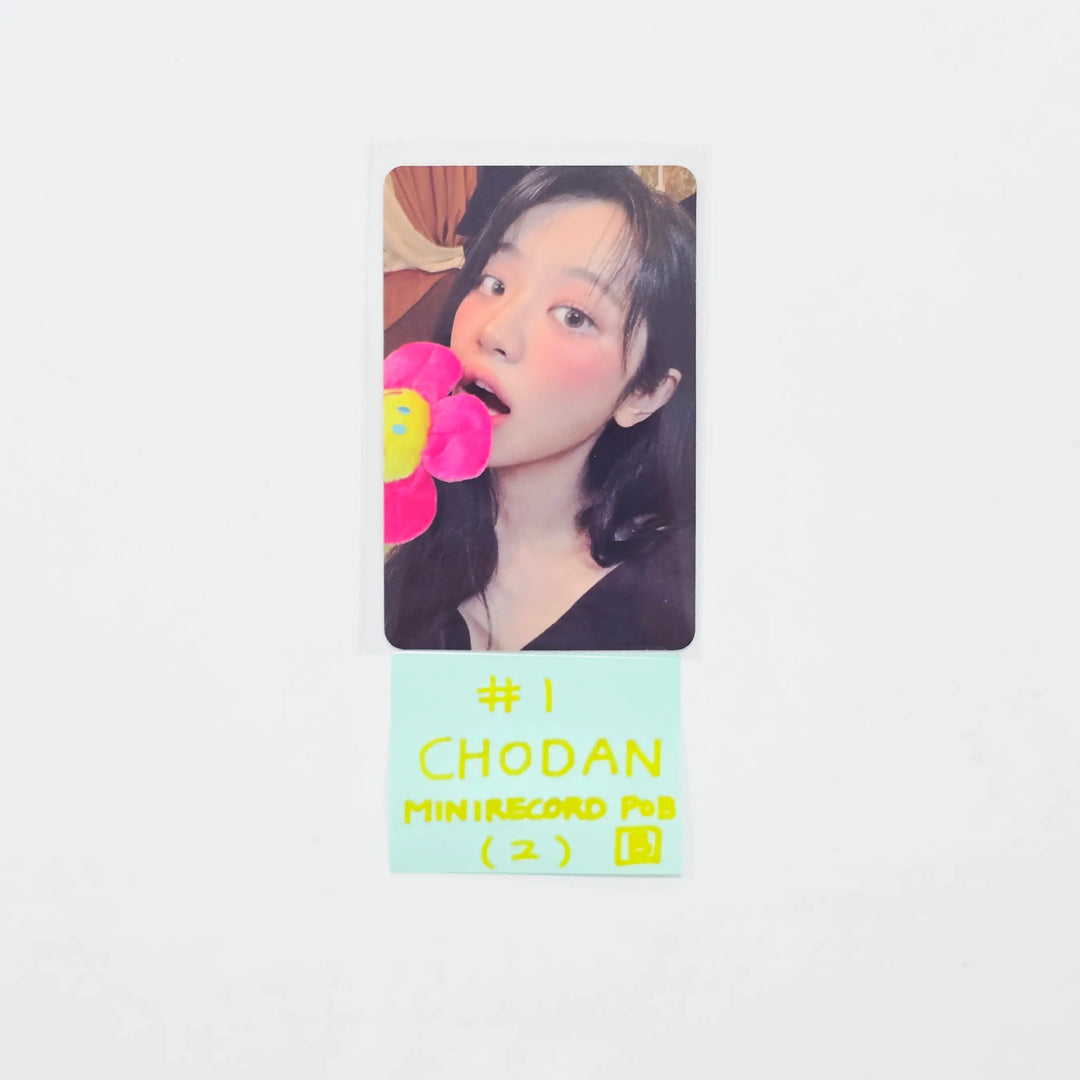 QWER "CEREMONY" - MiniRecord Pre-Order Benefit Photocard (Booklet Ver.) [26.04.30]