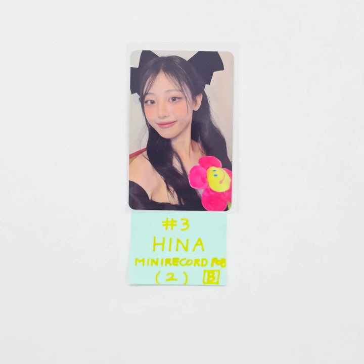 QWER "CEREMONY" - MiniRecord Pre-Order Benefit Photocard (Booklet Ver.) [26.04.30]