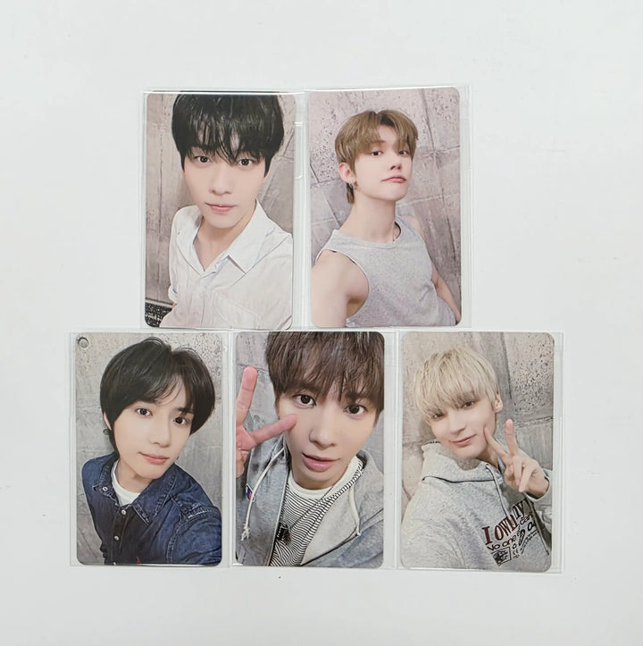 TXT "7TH YEAR: 가시덤불에 잠시 바람이 멈췄을 때" - Beatroad Lucky Draw Event Photocard R2 [26.05.04]