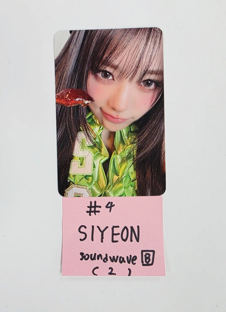 QWER "CEREMONY" - Soundwave Pre-Order Benefit Photocard (Booklet Ver.) [26.05.04]