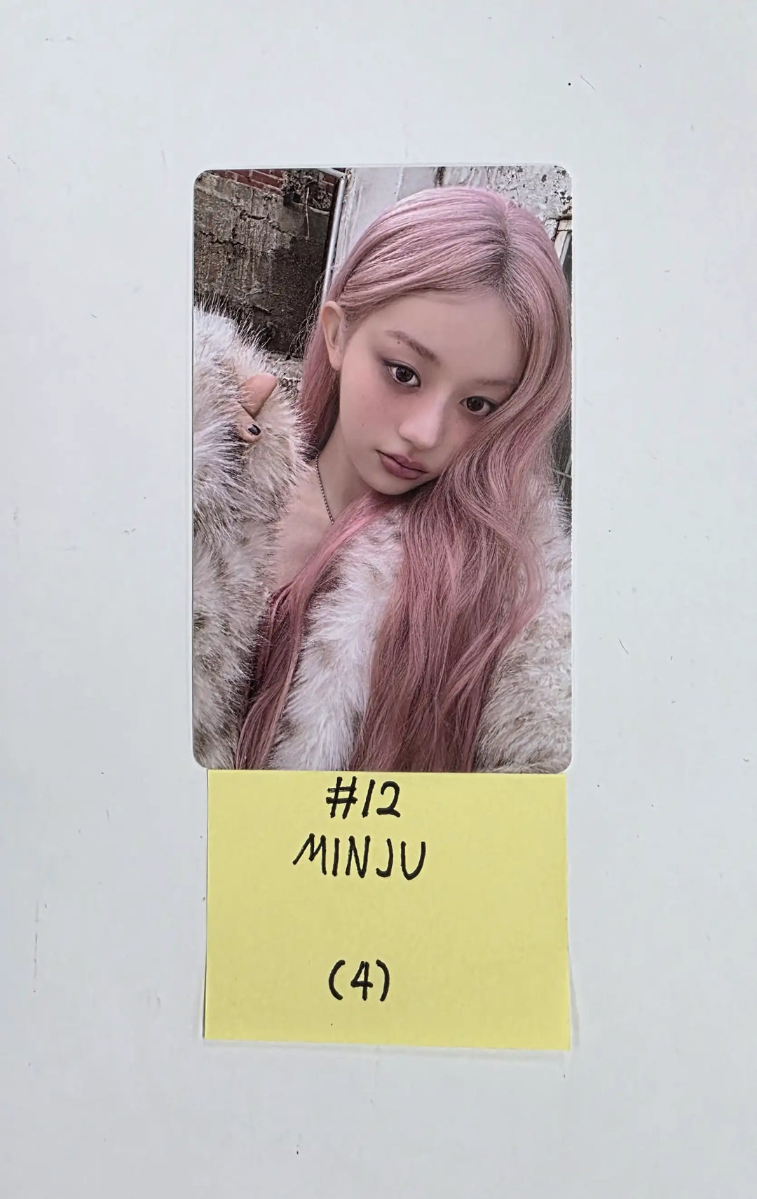 ILLIT "MAMIHLAPINATAPAI" - Official Photocard [26.05.04]