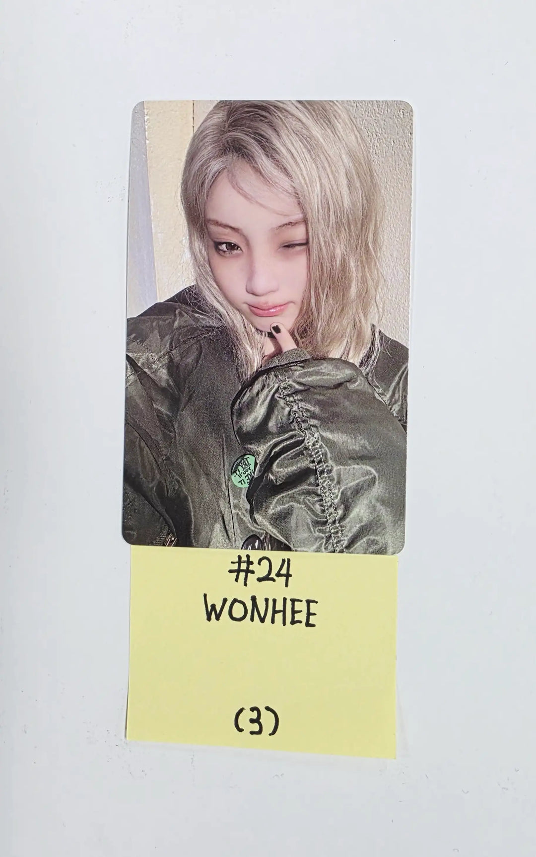 ILLIT "MAMIHLAPINATAPAI" - Official Photocard [26.05.04]