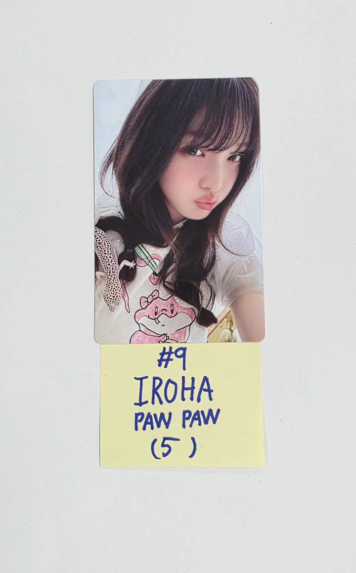 ILLIT "MAMIHLAPINATAPAI" - Official Photocard (Paw Paw) [26.05.04]