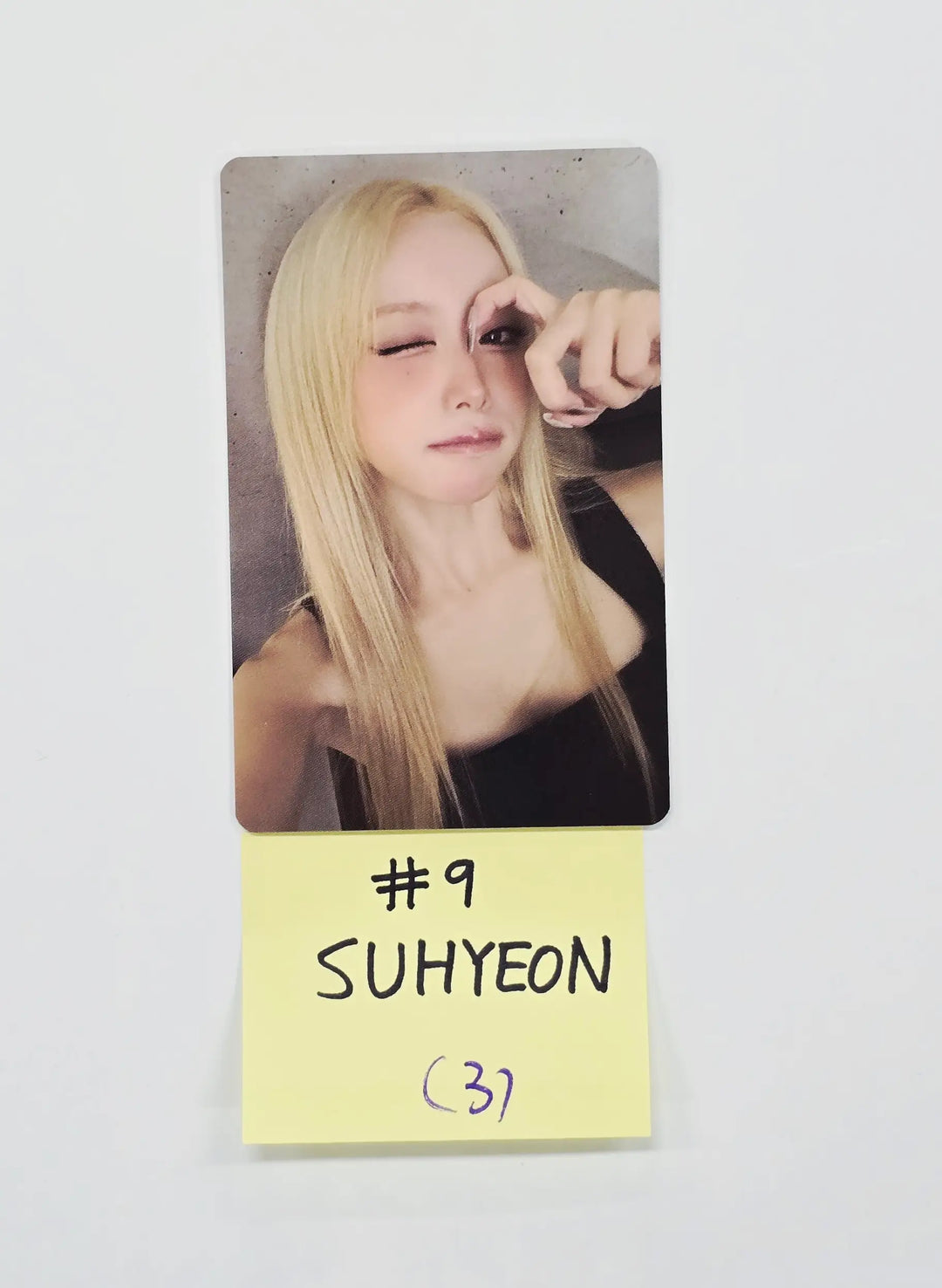Billlie "the collective soul and unconscious: chapter two" - Official Photocard (1) [26.05.07]