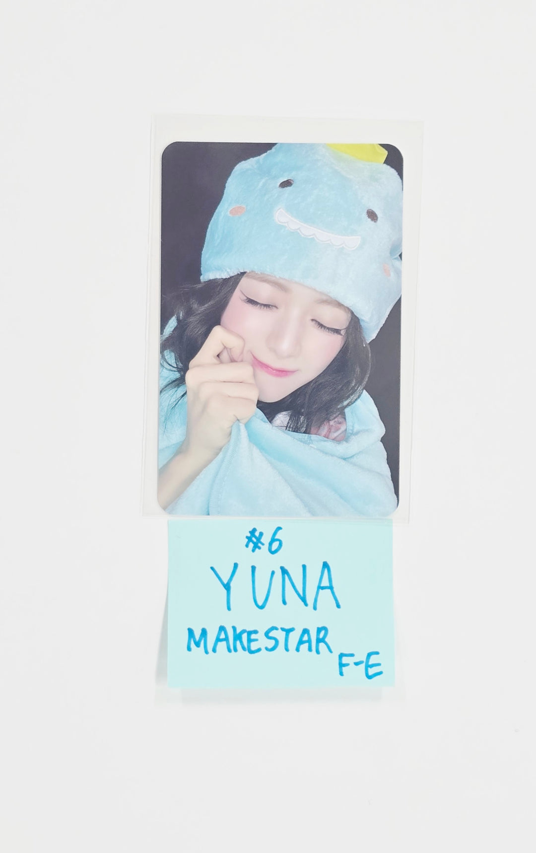 YUNA (of ITZY) "Ice Cream" - Makestar Fansign Event Photocard R4 [26.05.11]