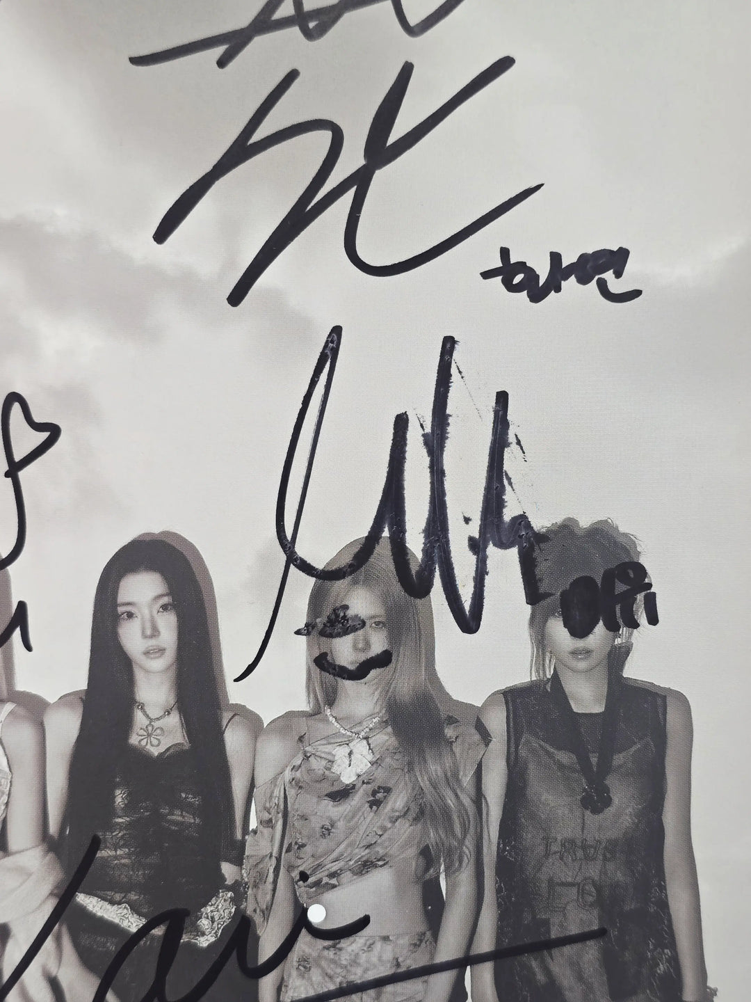 IFEYE "As if" - Hand Autographed(Signed) Album [26.05.11]