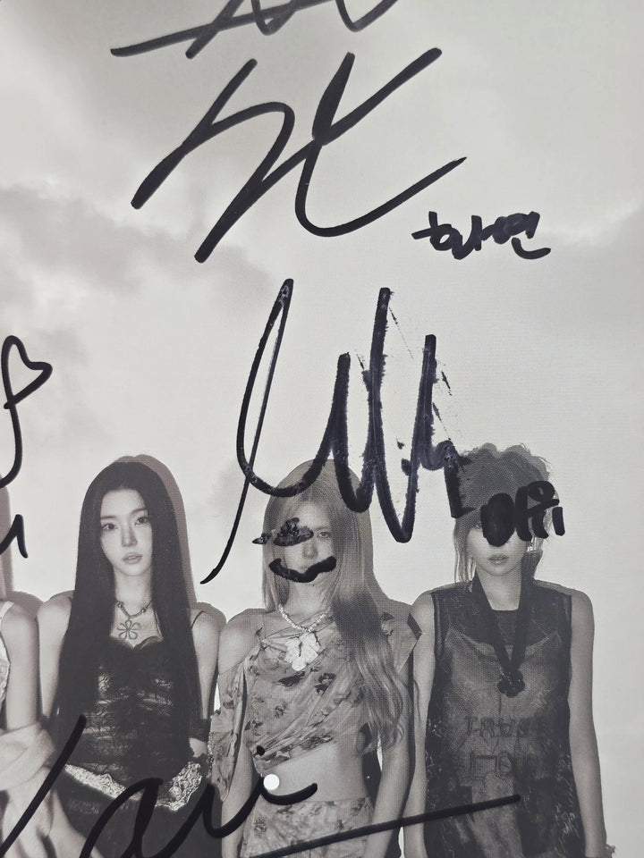 IFEYE "As if" - Hand Autographed(Signed) Album [26.05.11]
