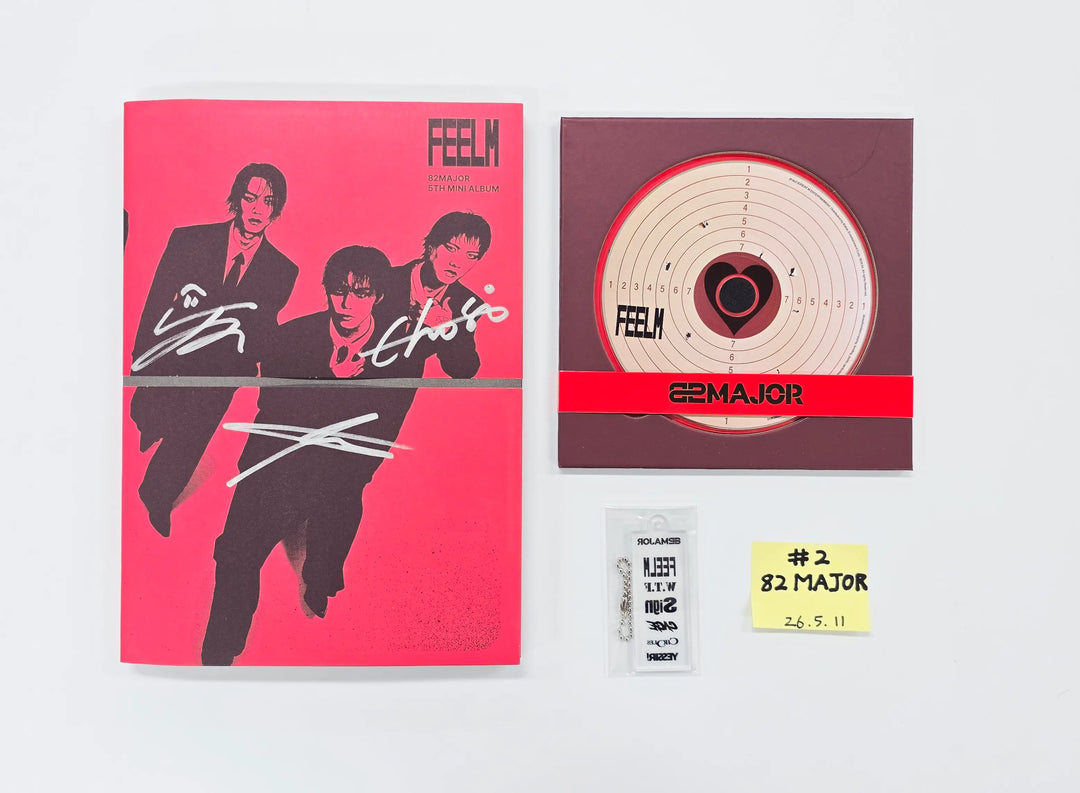 82MAJOR "FEELM" - Hand Autographed(Signed) Promo Album [26.05.11]