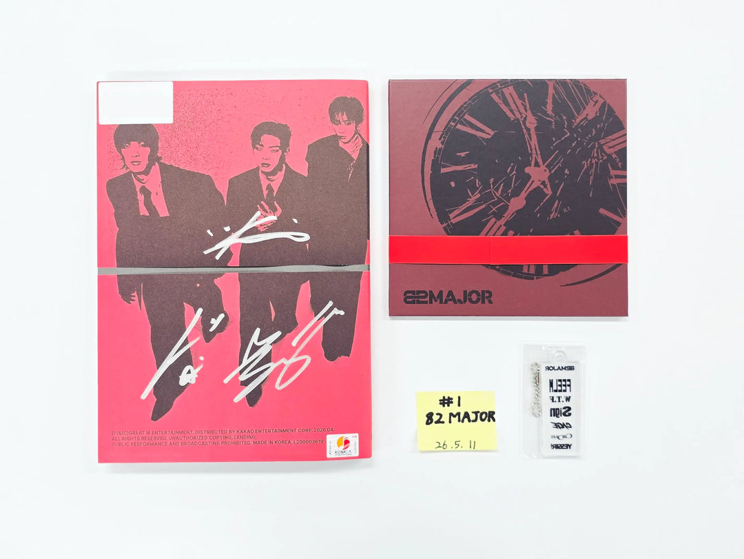 82MAJOR "FEELM" - Hand Autographed(Signed) Promo Album [26.05.11]