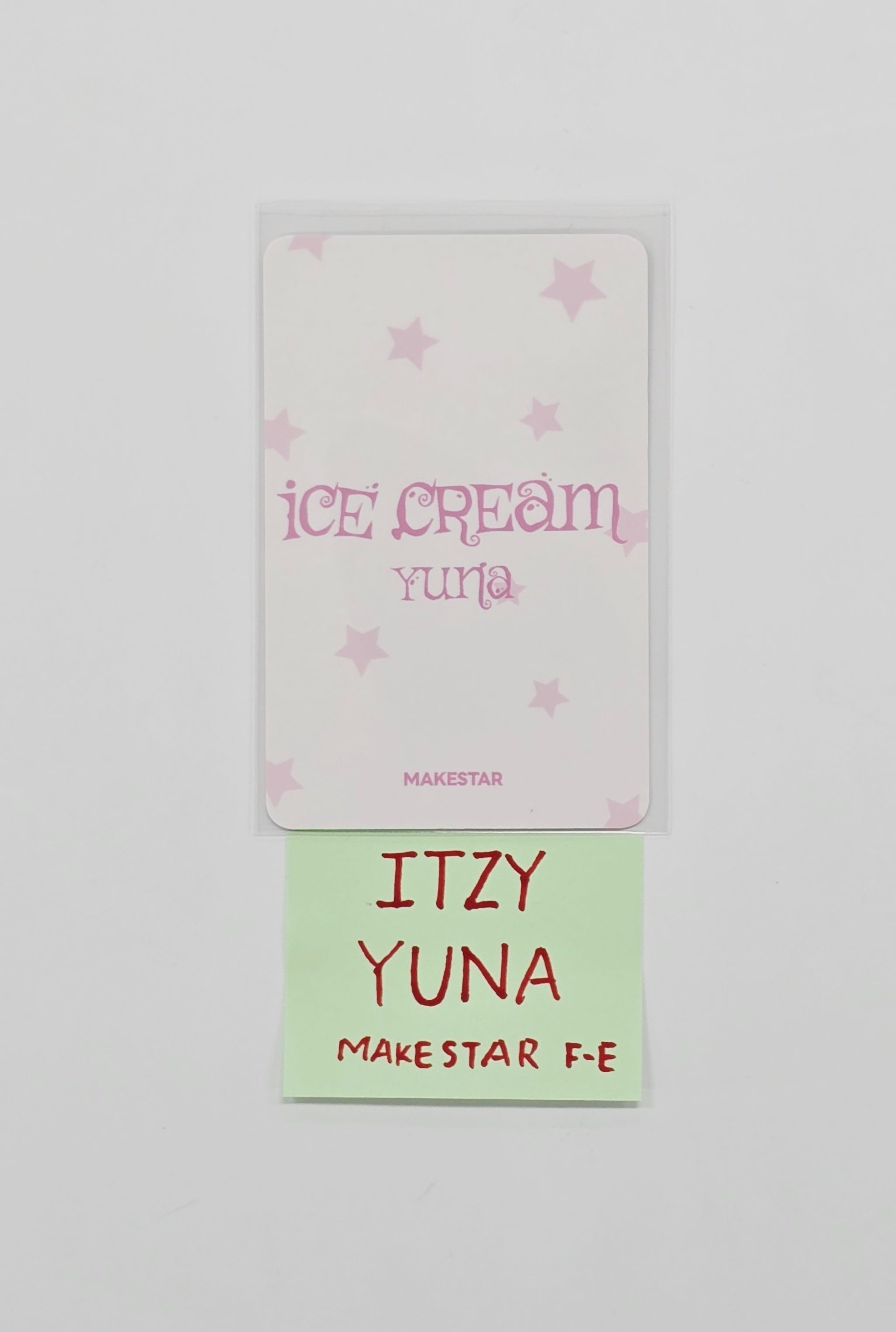 YUNA (of ITZY) 