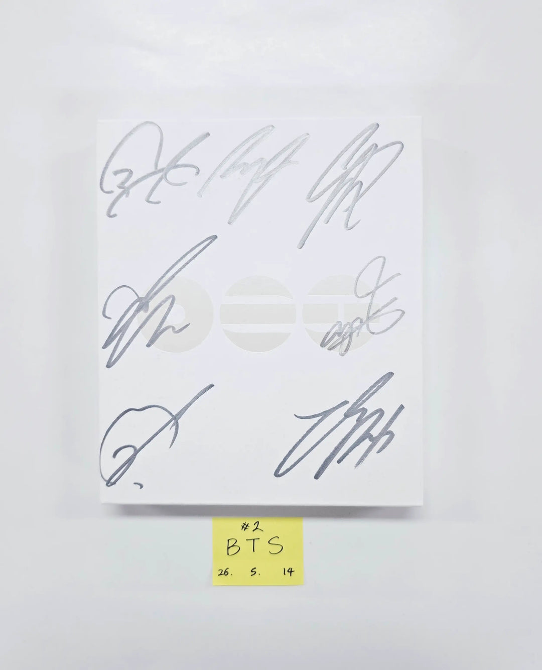 BTS "ARIRANG" - Hand Autographed(Signed) Promo Album [26.05.14]
