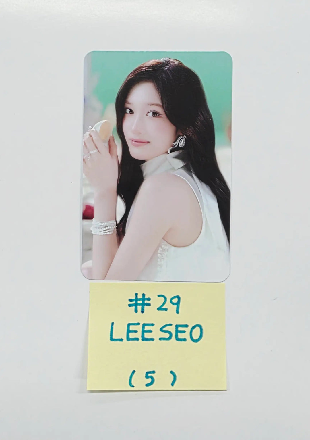 IVE - THE 4TH FAN CONCERT "DIVE into IVE" Random Trading Photocard (2) [26.05.18]