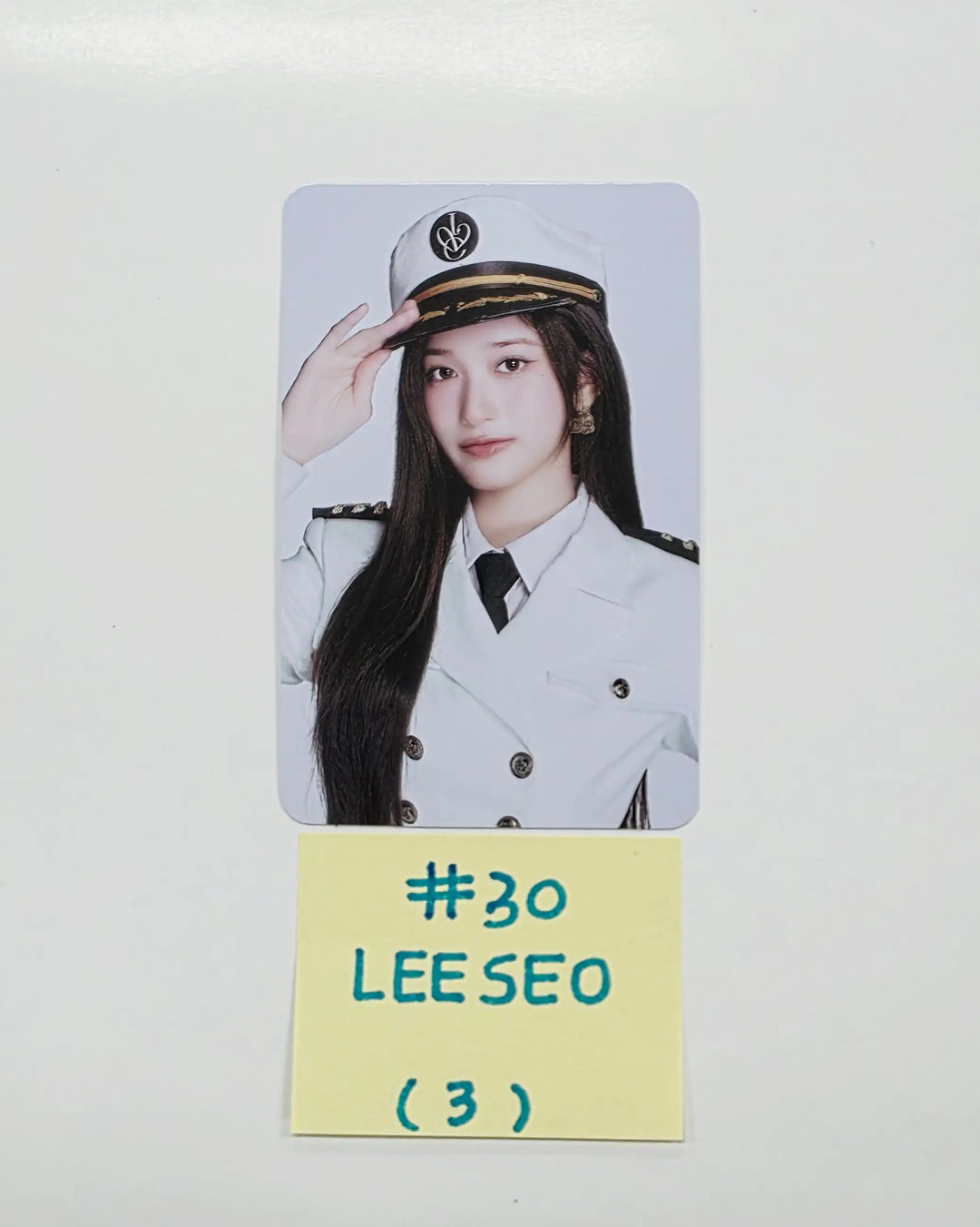 IVE - THE 4TH FAN CONCERT "DIVE into IVE" Random Trading Photocard (2) [26.05.18]