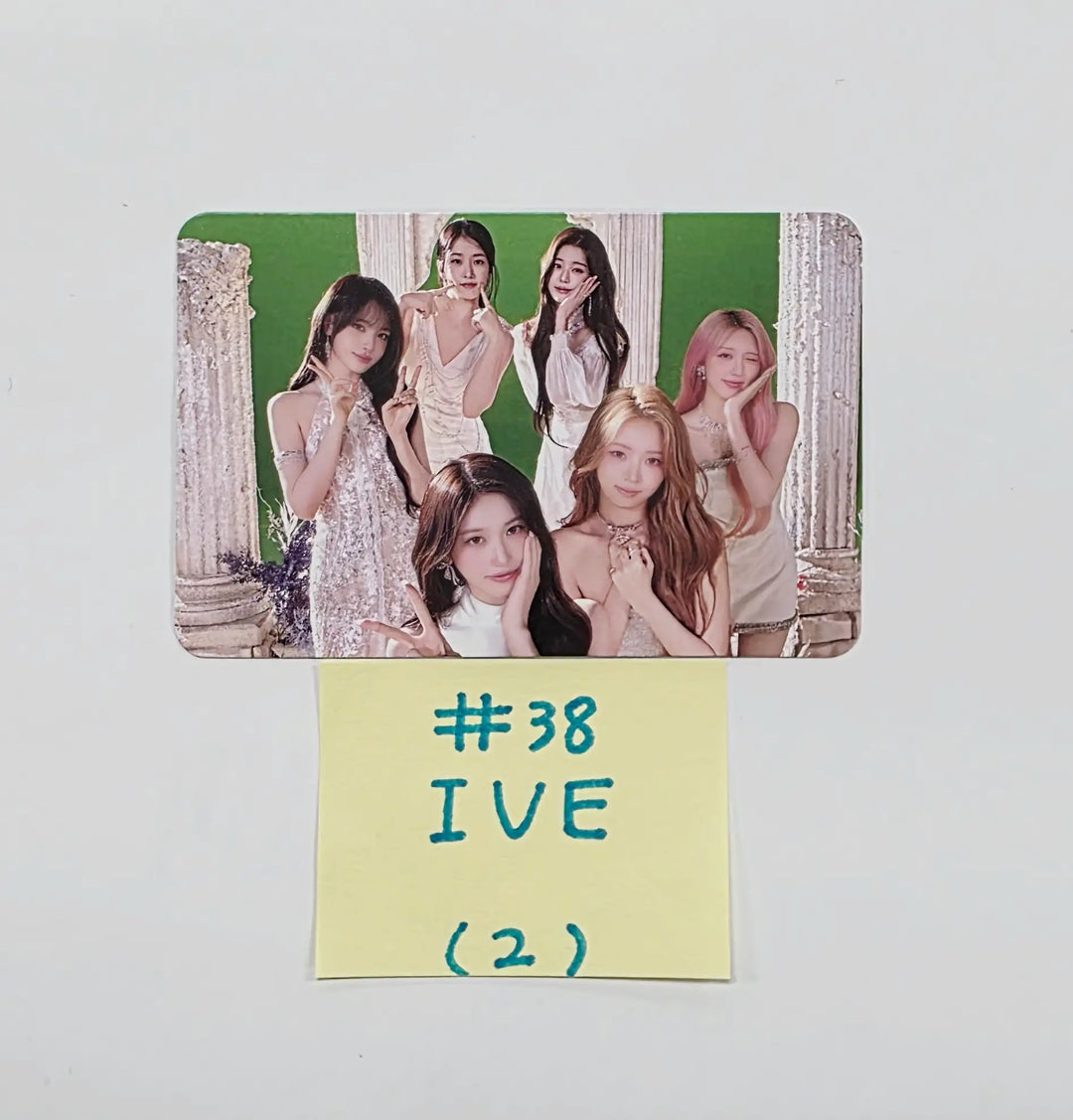 IVE - THE 4TH FAN CONCERT "DIVE into IVE" Random Trading Photocard (2) [26.05.18]