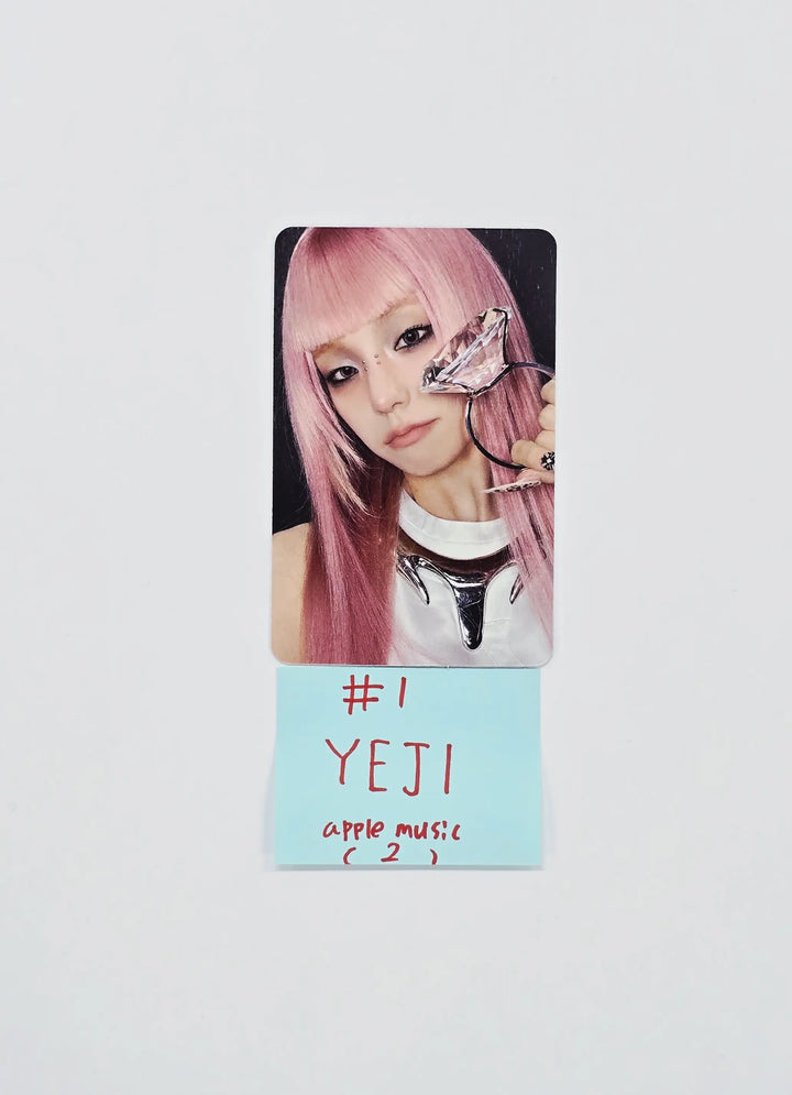 ITZY "Motto"- Apple Music Pre-Order Benefit Photocard [26.05.19]
