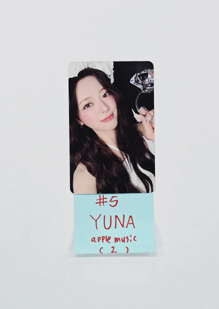 ITZY "Motto"- Apple Music Pre-Order Benefit Photocard [26.05.19]