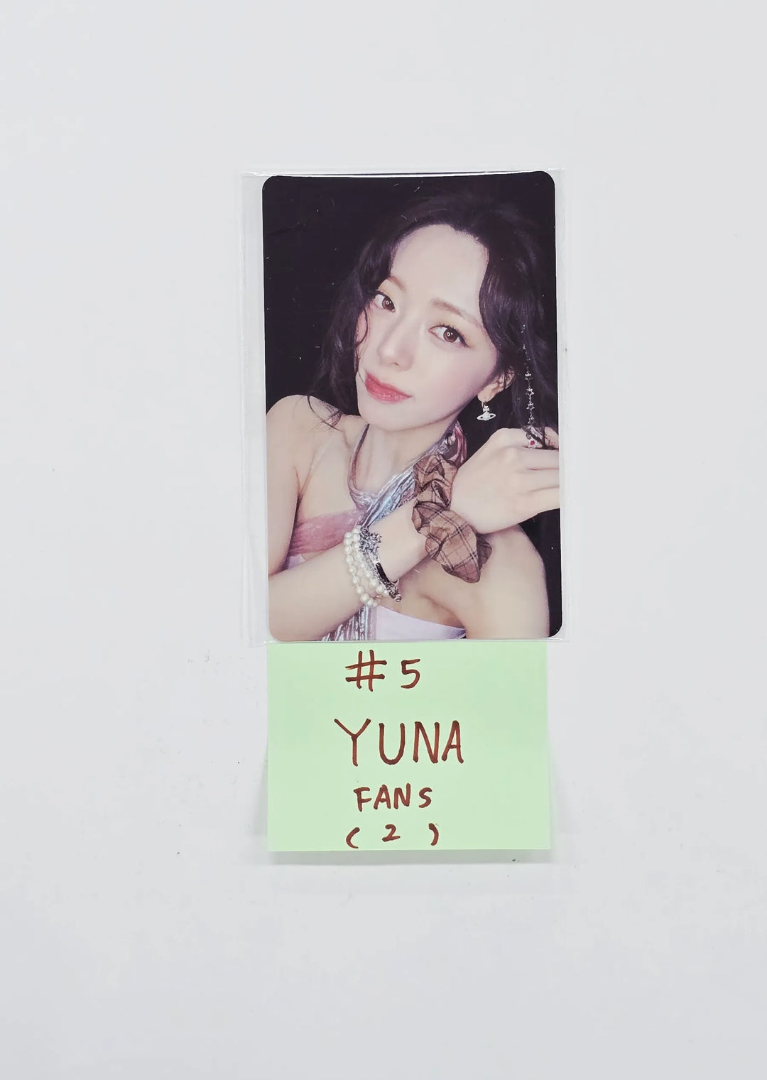 ITZY "Motto" - FANS Shop Pre-Order Benefit Photocard [26.05.20]