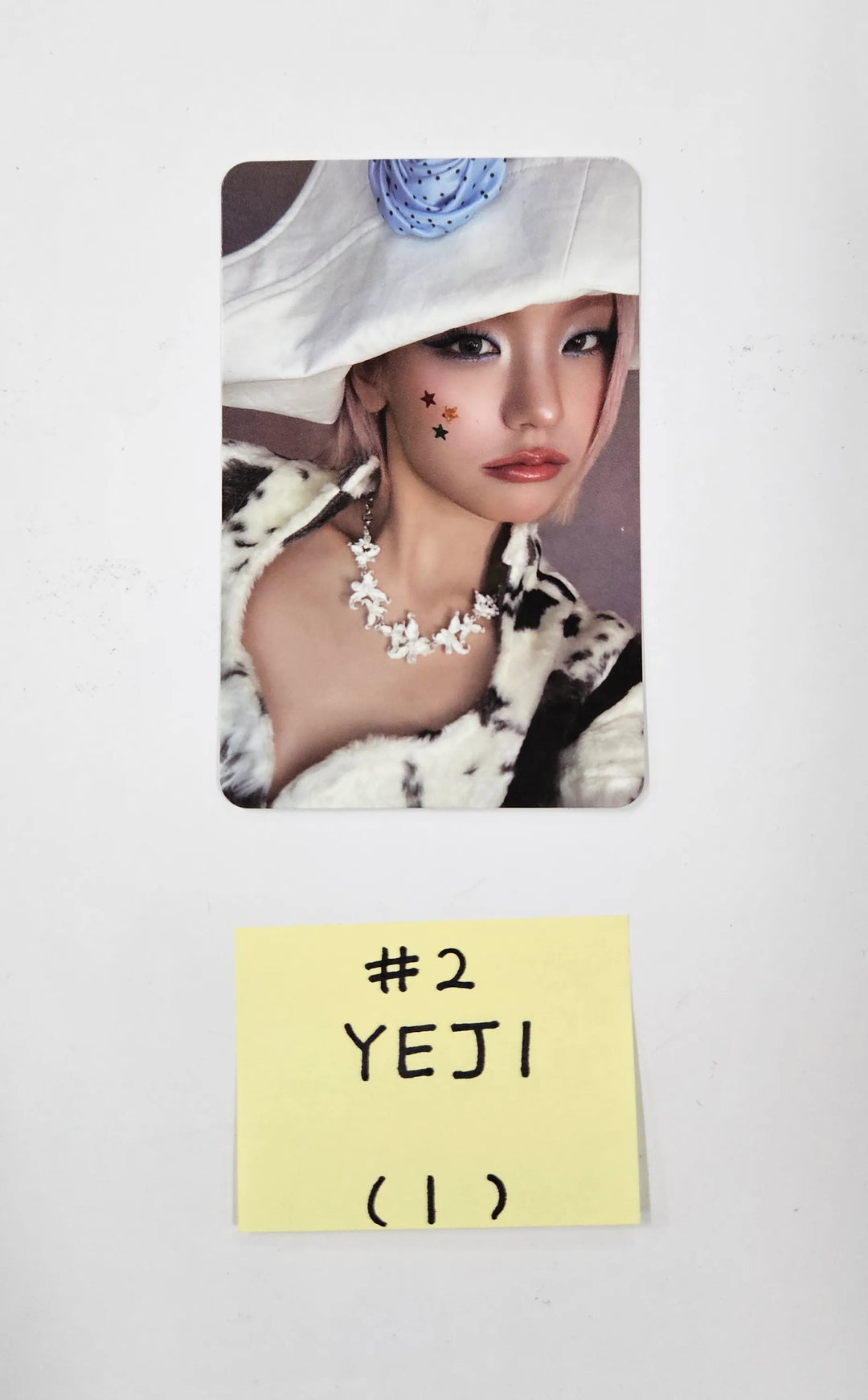 ITZY "Motto" - Official Photocard [26.05.20]