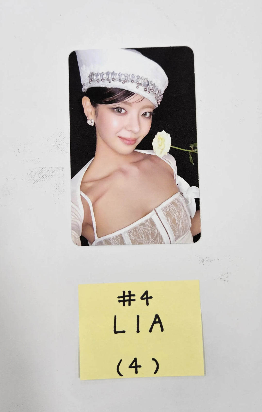 ITZY "Motto" - Official Photocard [26.05.20]