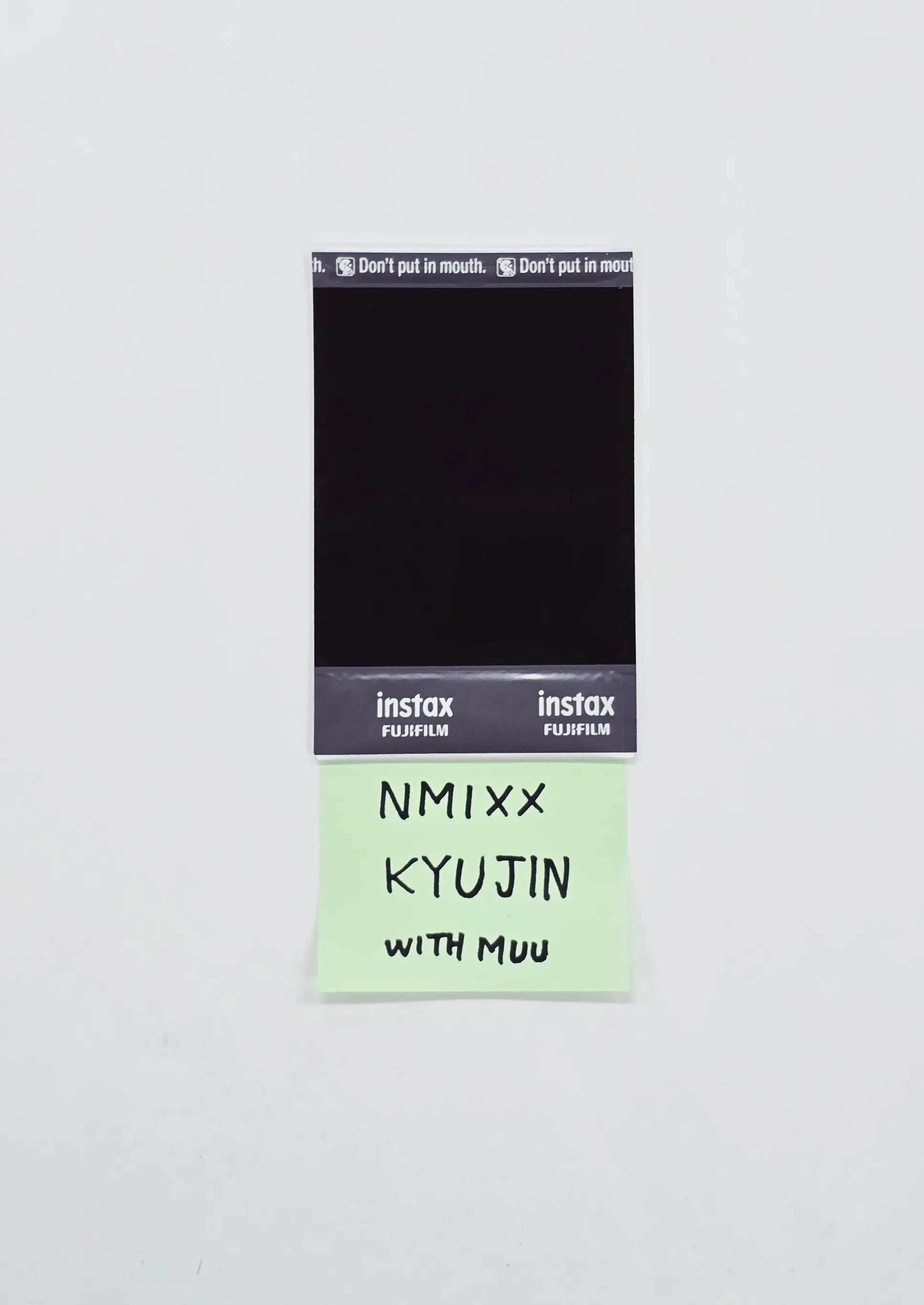 KYUJIN (of NMIXX) - Hand Autographed(Signed) Polaroid [26.05.20