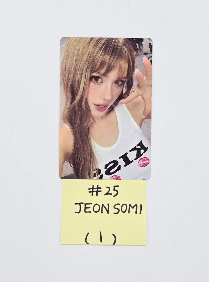 I.O.I "I.O.I : LOOP" - Official Photocard (2) [26.05.20]
