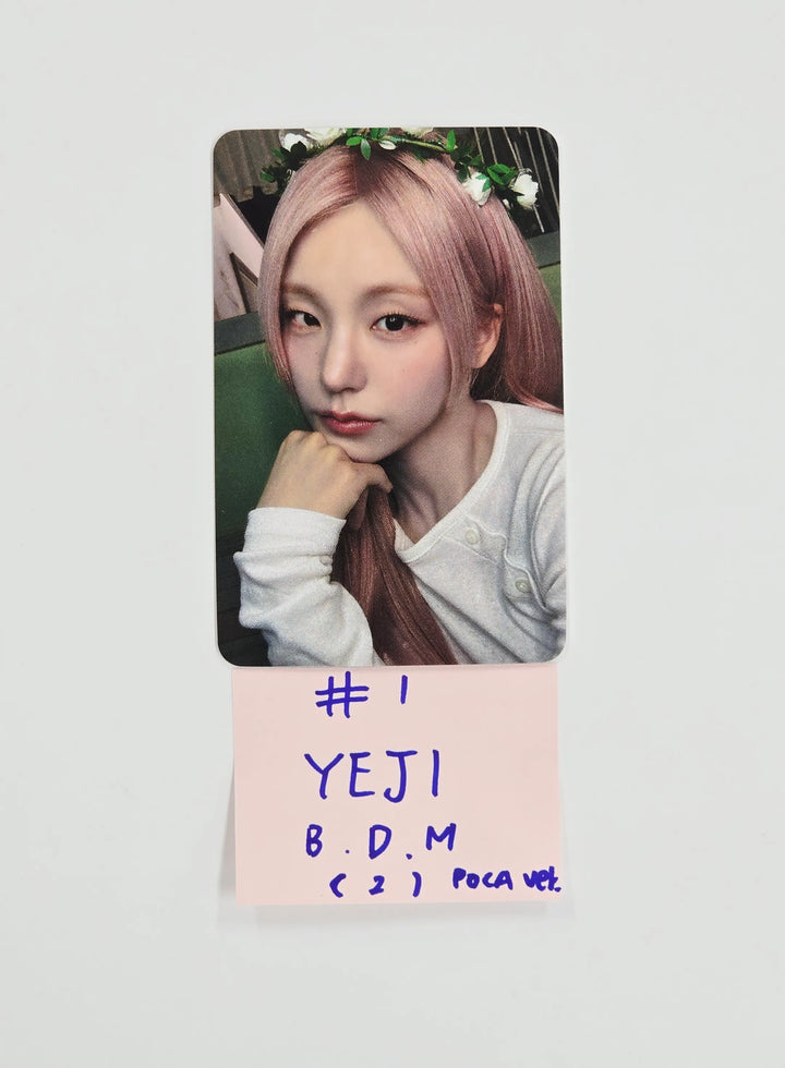 ITZY "Motto" - Blue Dream Media Pre-Order Benefit Photocard (POCAALBUM Ver.) [26.05.21]
