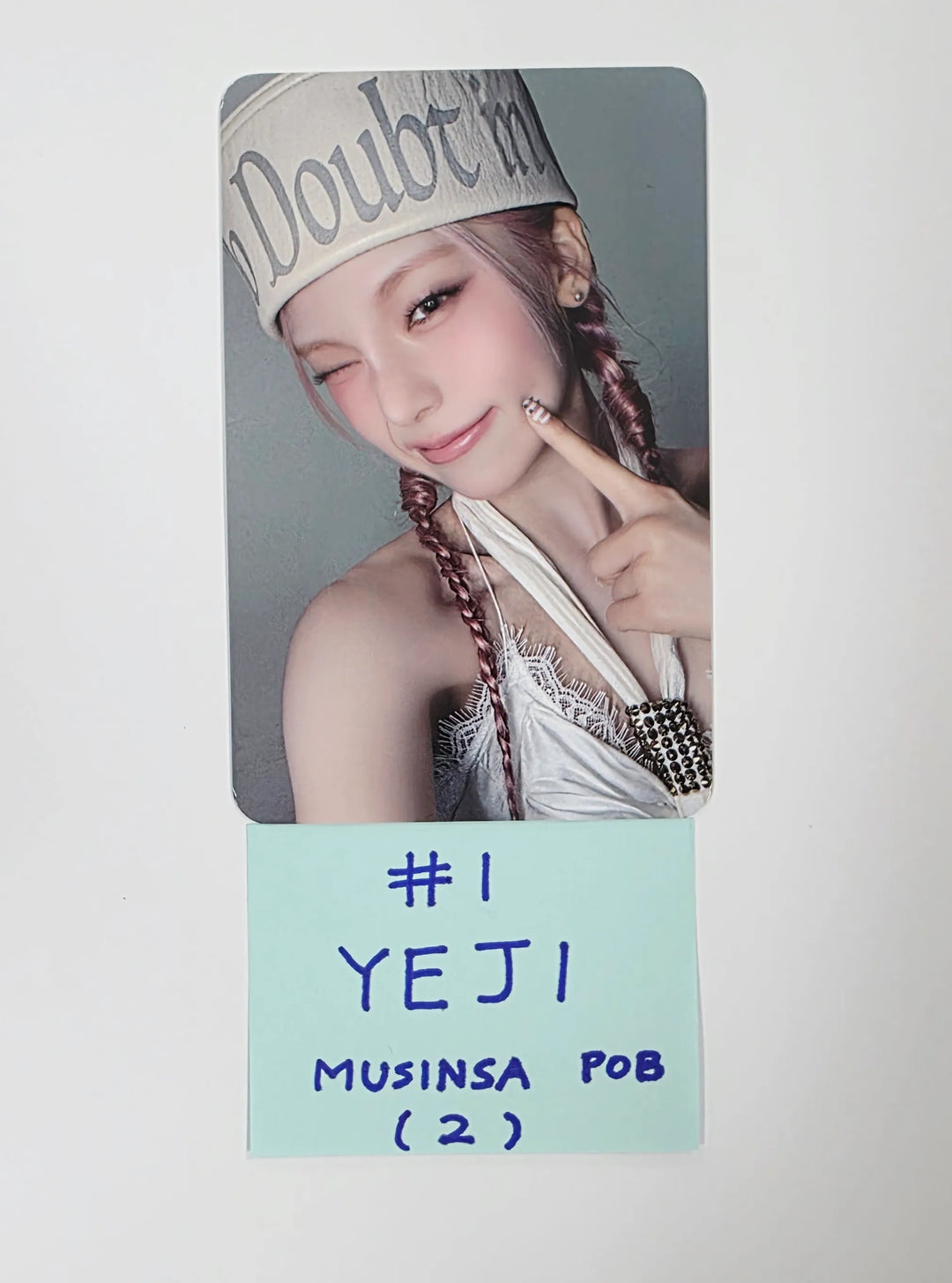 ITZY "Motto" - Musinsa Pre-Order Benefit Photocard (Member Ver.) [26.05.22]