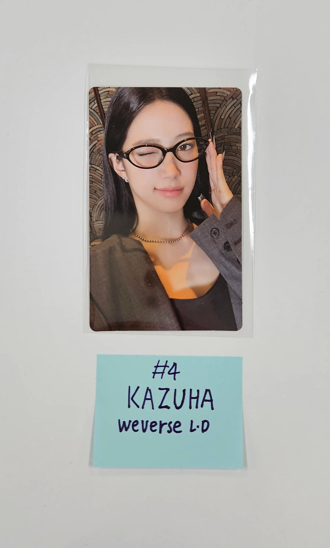 LE SSERAFIM "PUREFLOW" - Weverse Lucky Draw Event Photocard [26.05.22]