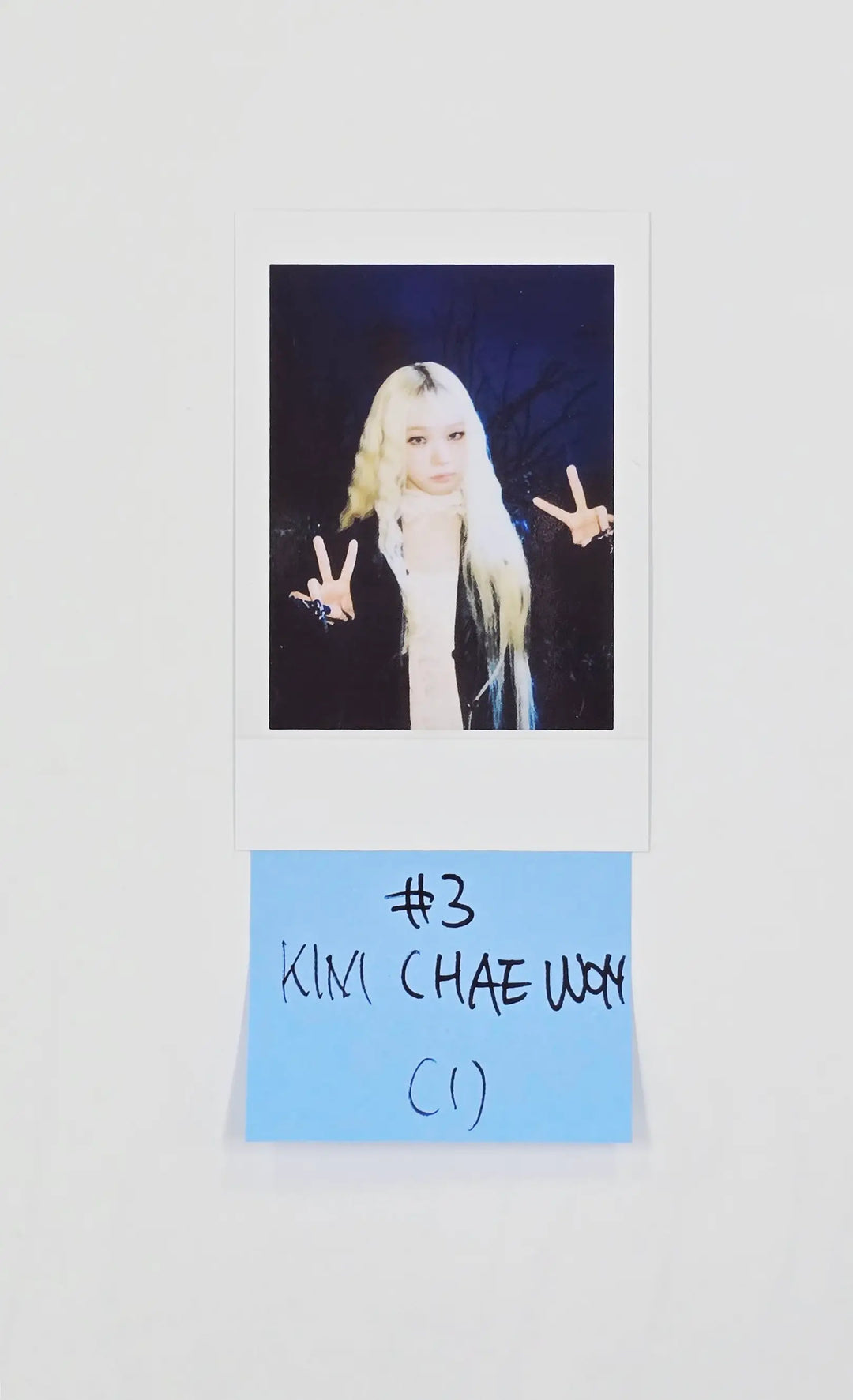 LE SSERAFIM "PUREFLOW" - POP-UP Store Random Trading Instant Photocard [26.05.22]