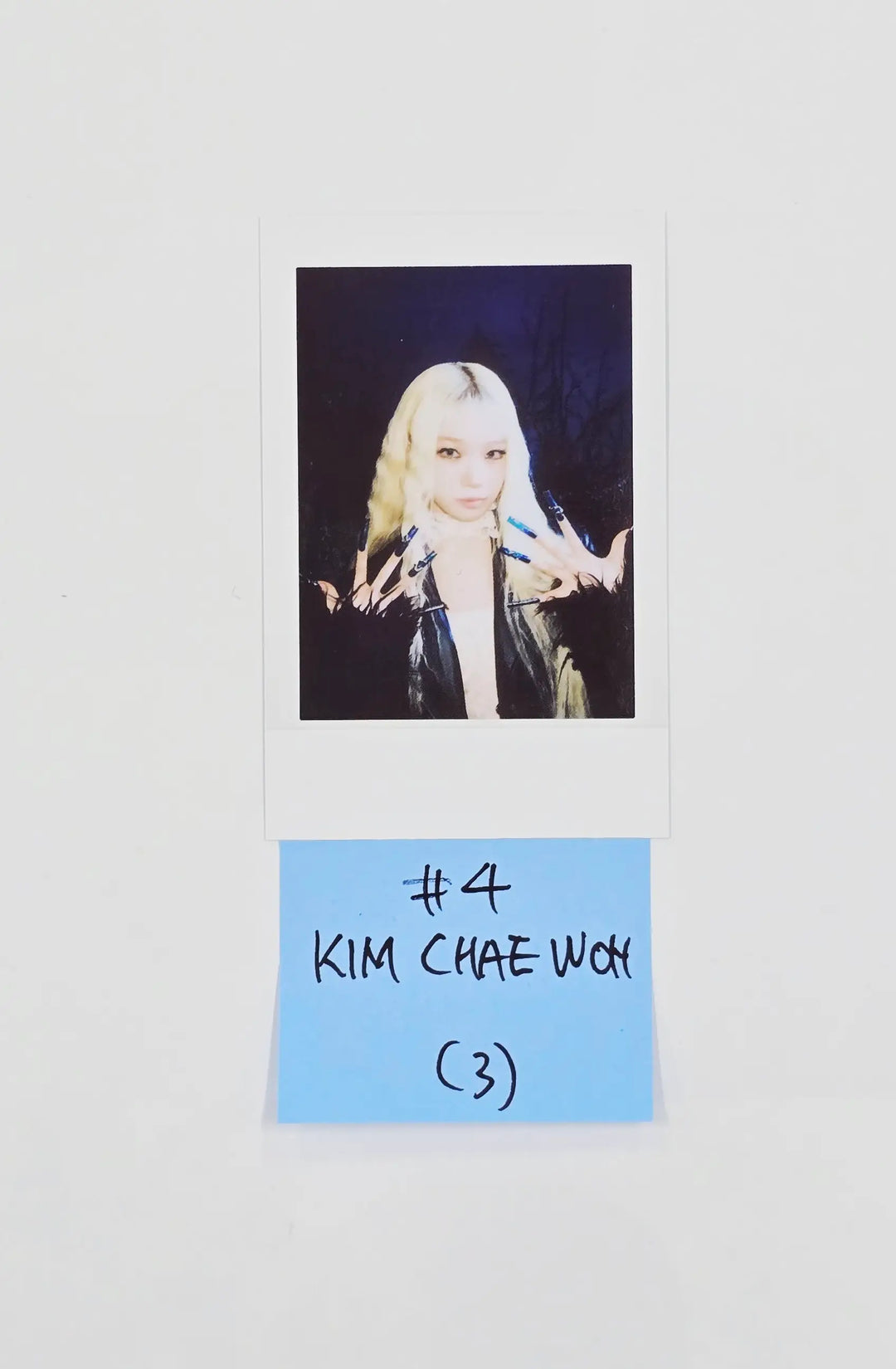 LE SSERAFIM "PUREFLOW" - POP-UP Store Random Trading Instant Photocard [26.05.22]