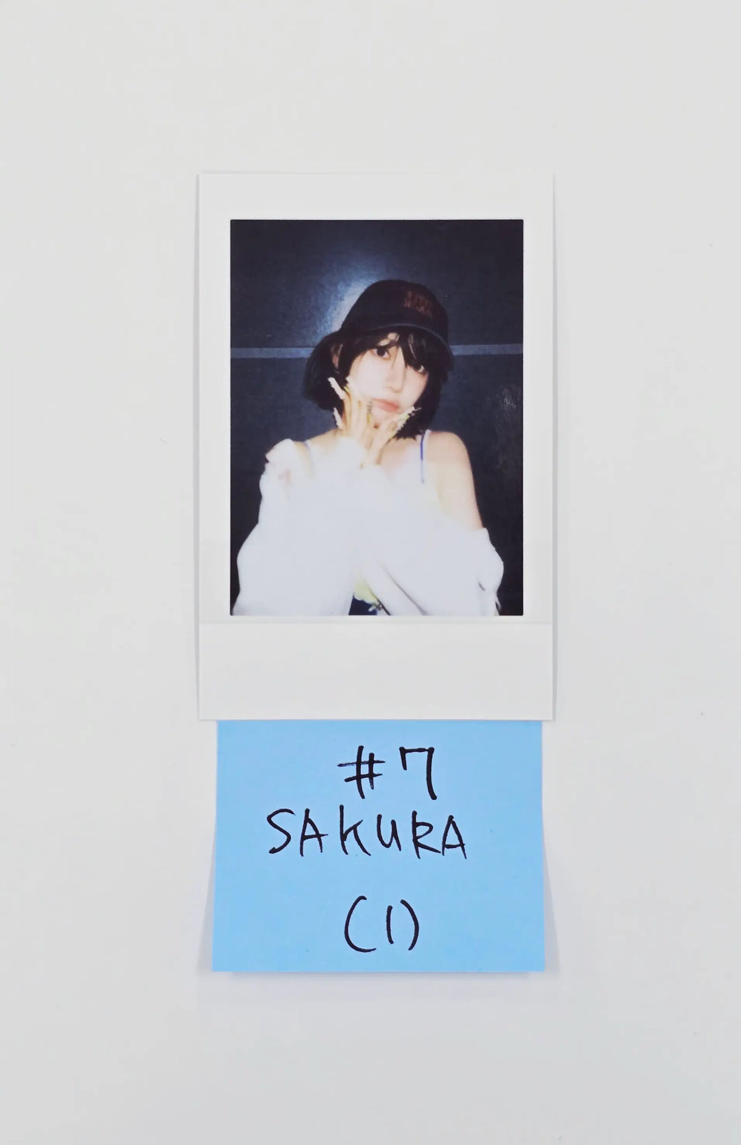 LE SSERAFIM "PUREFLOW" - POP-UP Store Random Trading Instant Photocard [26.05.22]