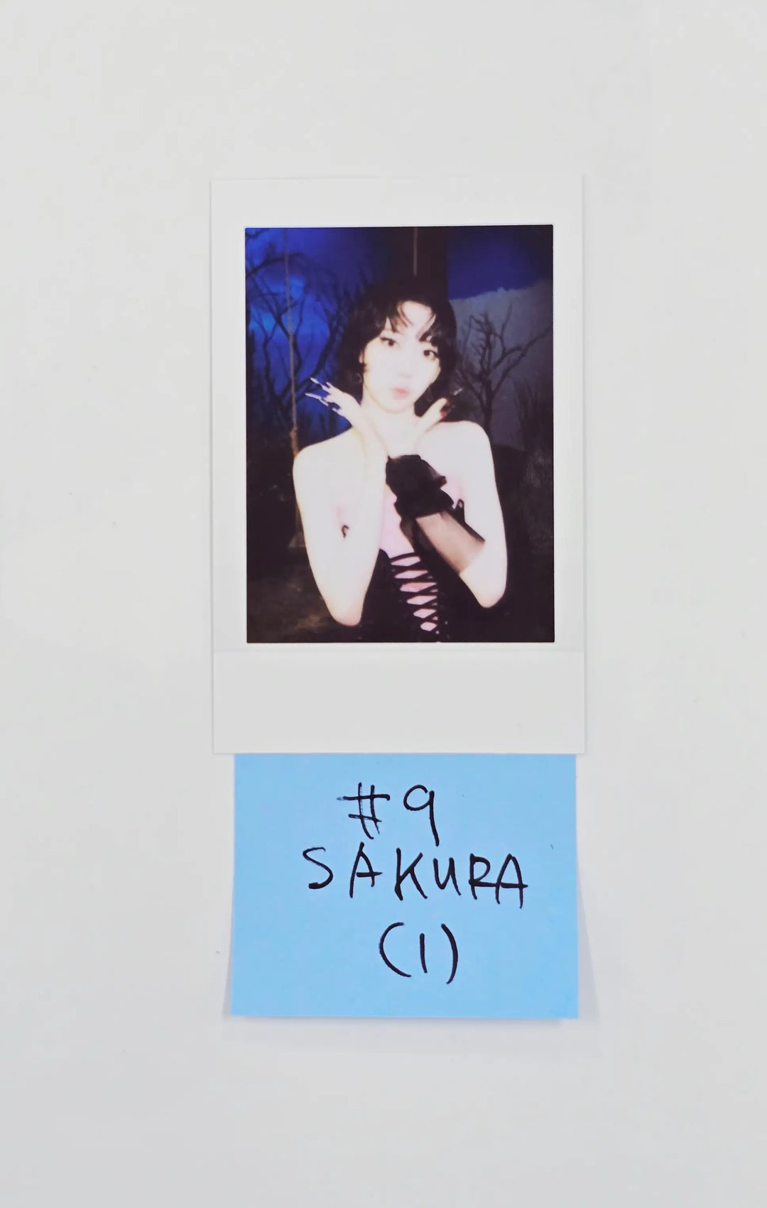 LE SSERAFIM "PUREFLOW" - POP-UP Store Random Trading Instant Photocard [26.05.22]