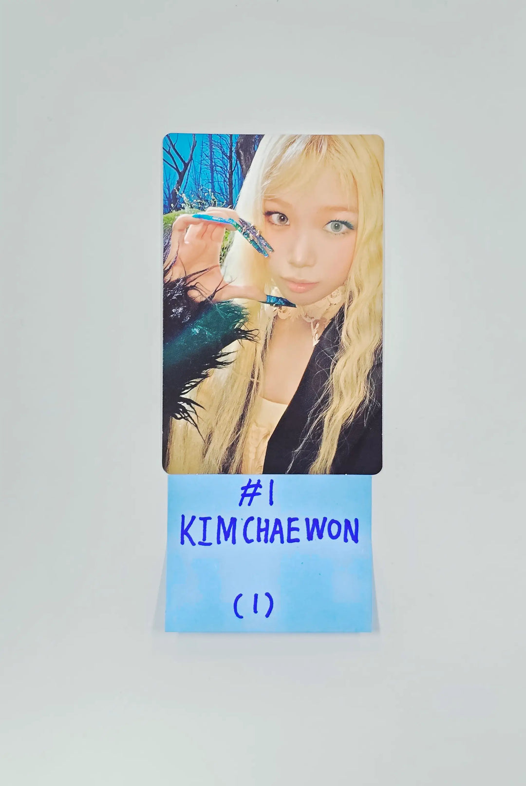 LE SSERAFIM "PUREFLOW" - POP-UP Store Random Trading Mini Photocard [26.05.22]