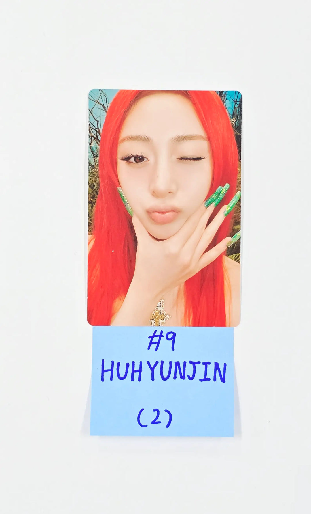 LE SSERAFIM "PUREFLOW" - POP-UP Store Random Trading Mini Photocard [26.05.22]