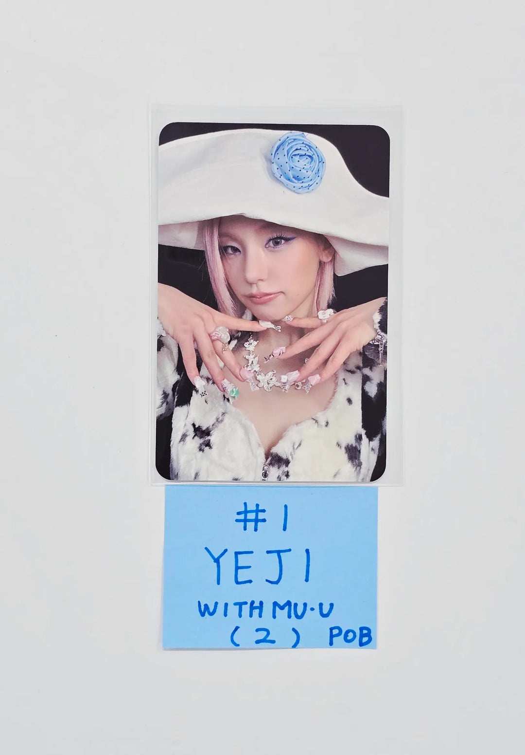 ITZY "Motto" - Withmuu Pre-Order Benefit Photocard [26.05.26]