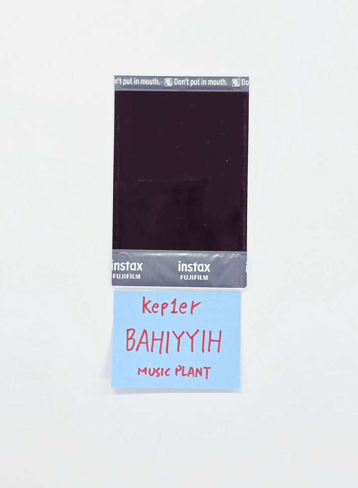 BAHIYYIH (of Kep1er) - Hand Autographed(Signed) Polaroid [26.05.26]