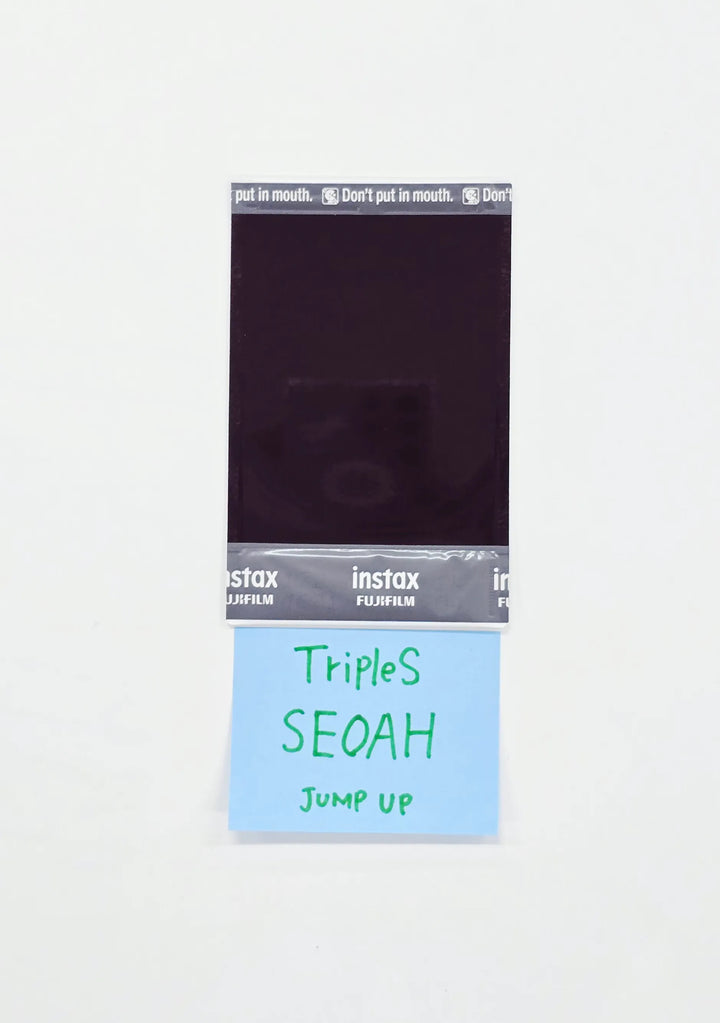 SEOAH (of Triples) - Hand Autographed(Signed) Polaroid [26.05.26]