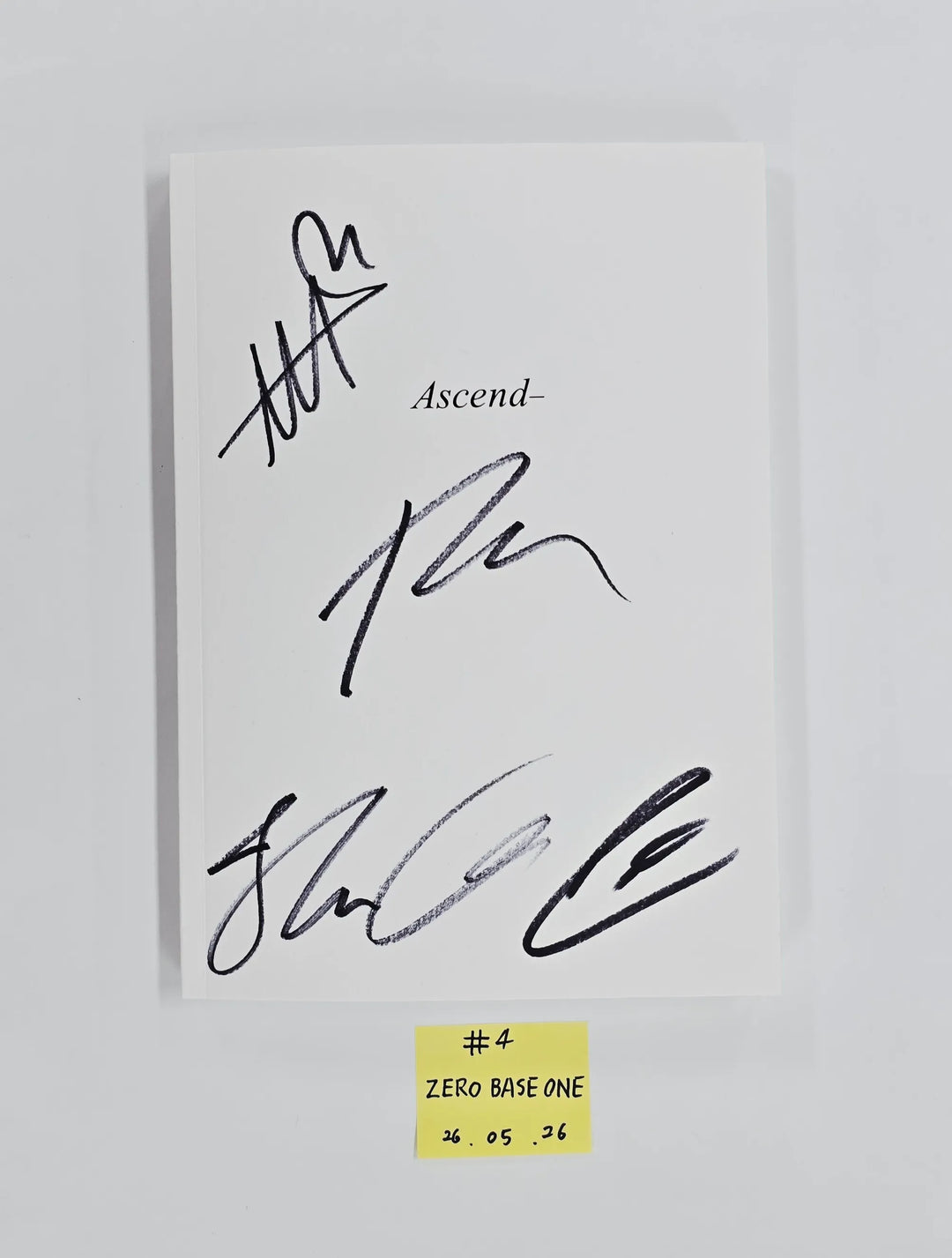 ZeroBaseOne "Ascend-" - Hand Autographed(Signed) Promo Album [26.05.26]