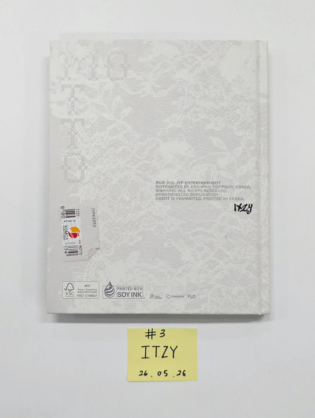 ITZY "Motto"- Hand Autograhped(Signed) Promo Album [26.05.26]
