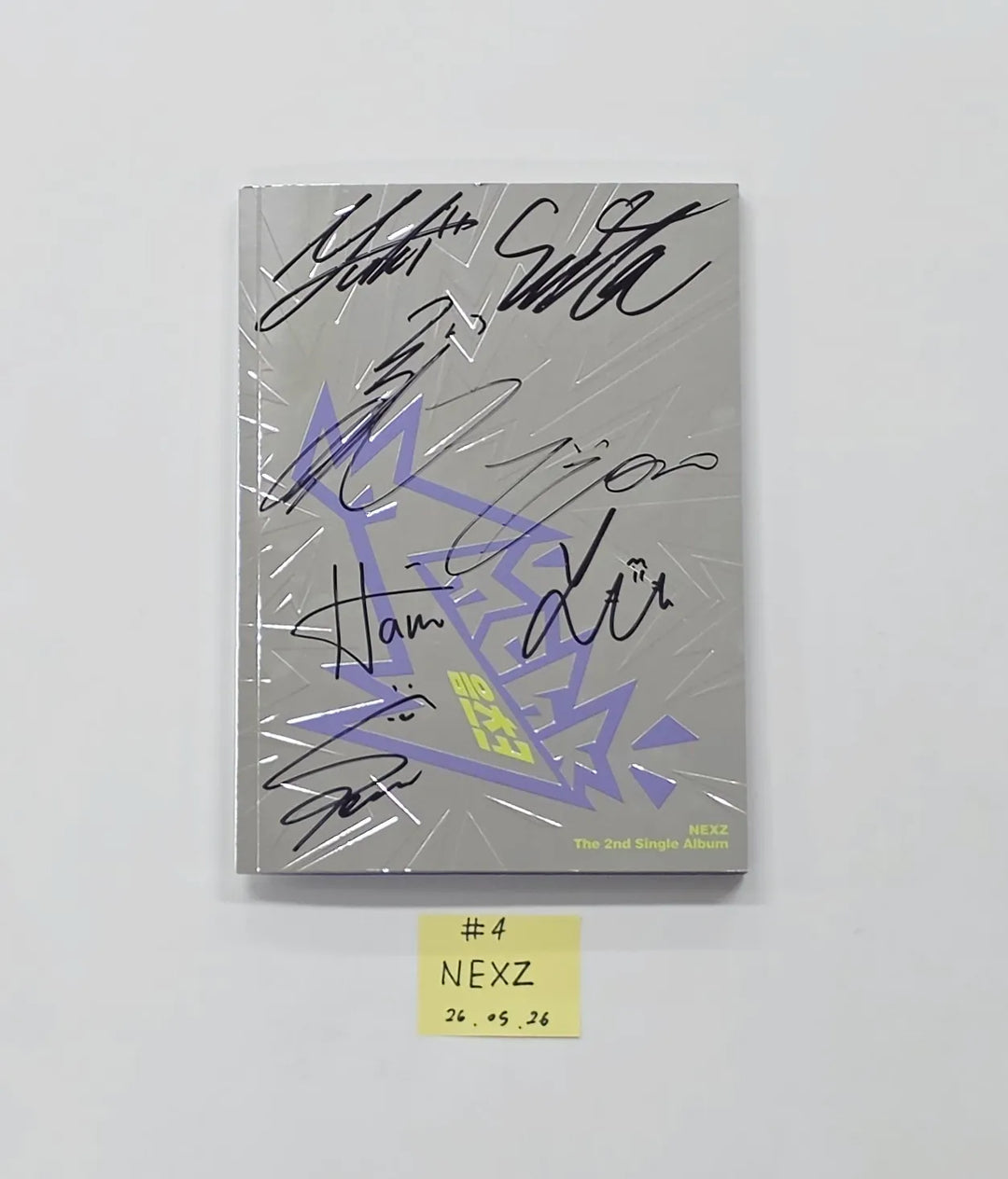 NEXZ "Mmchk" - Hand Autographed(Signed) Promo Album [26.05.26]