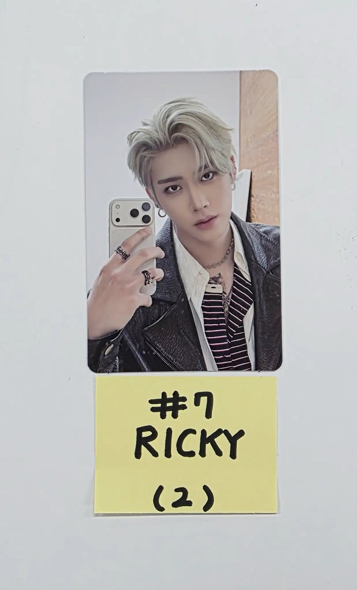 AND2BLE "Sequence 01: Curiosity" - Official Photocard [26.05.28][Restocked05/29]