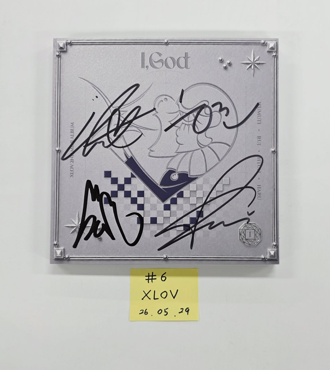 XLOV "I,God" - Hand Autographed(Signed) Promo Album [26.05.29]