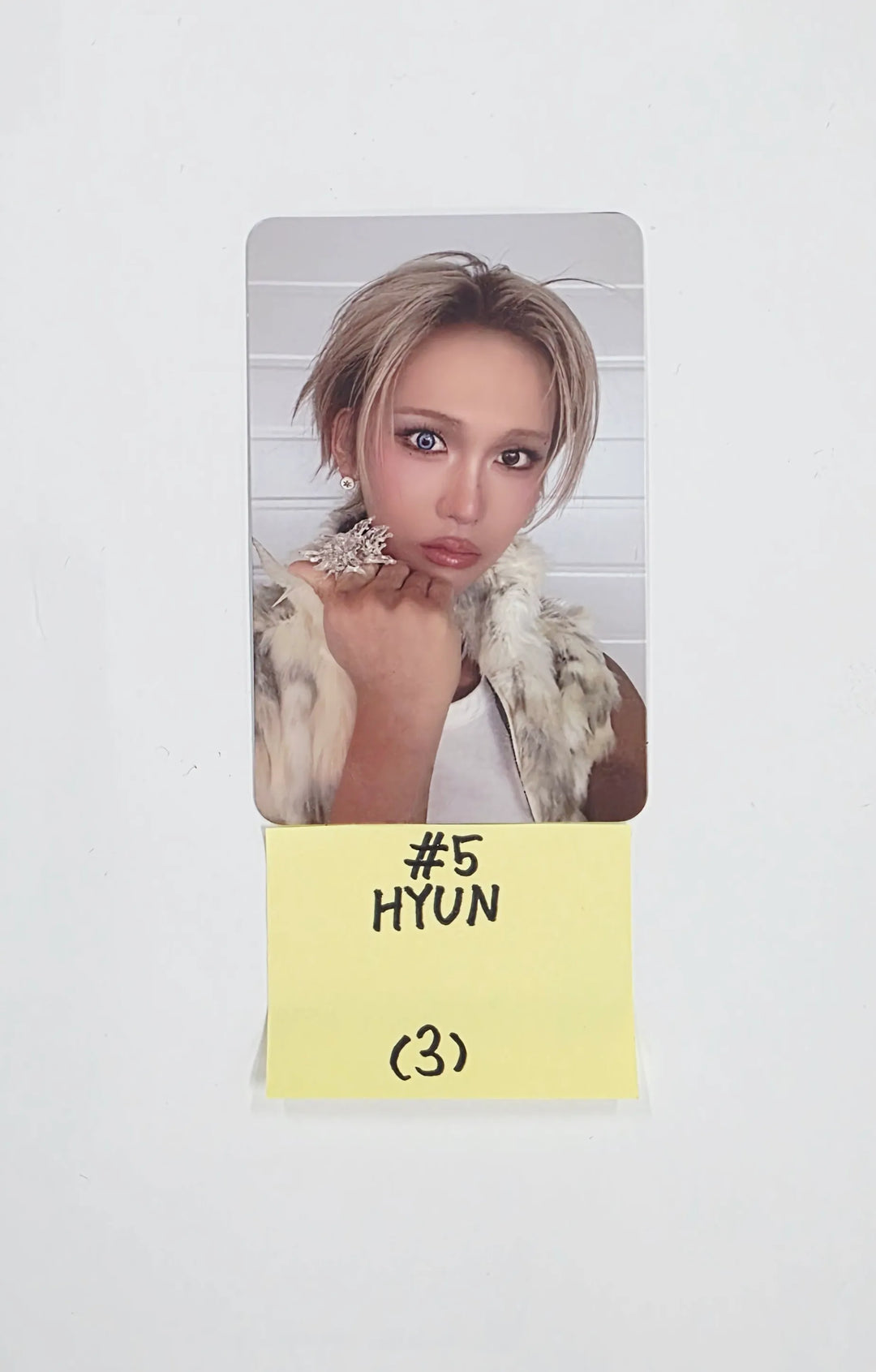 XLOV "I,God" - Official Photocard [26.05.29]