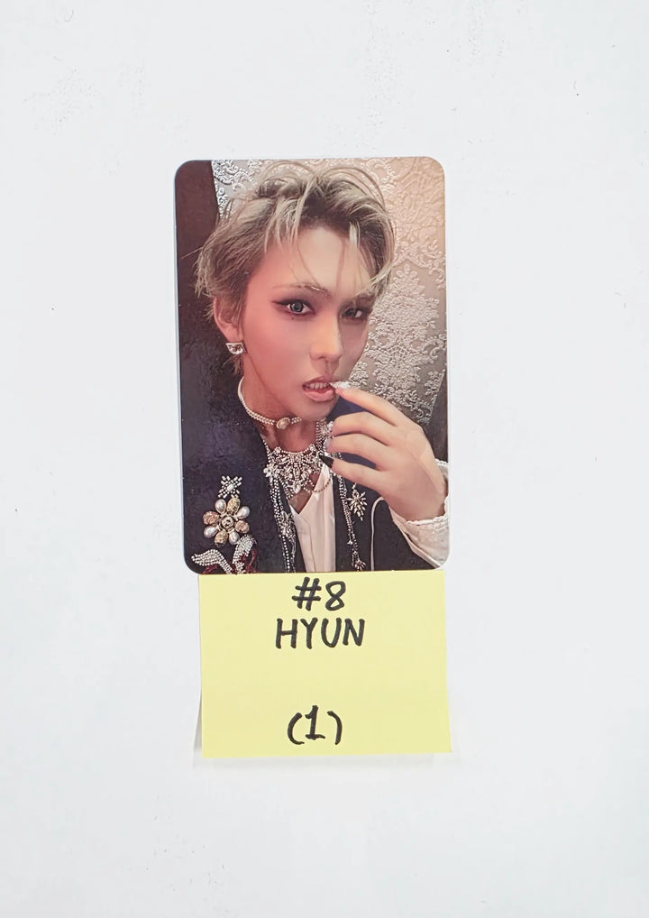 XLOV "I,God" - Official Photocard [26.05.29]