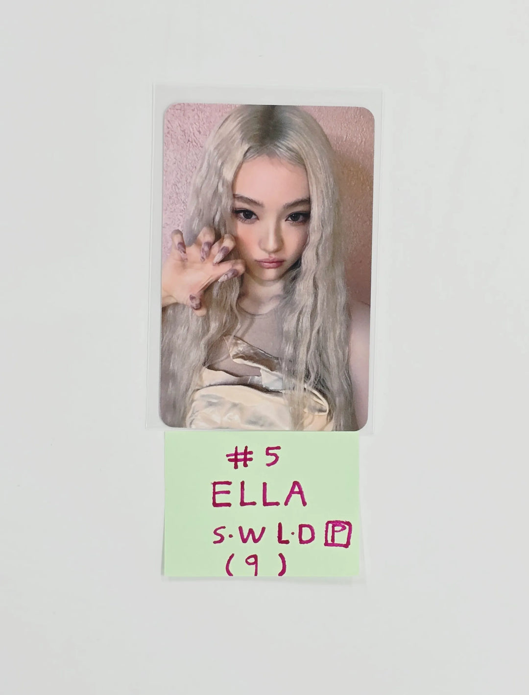 MEOVV THE 2nd EP ALBUM "BITE NOW" - Soundwave POP-UP Store Lucky Draw Event Photocard [26.06.01]